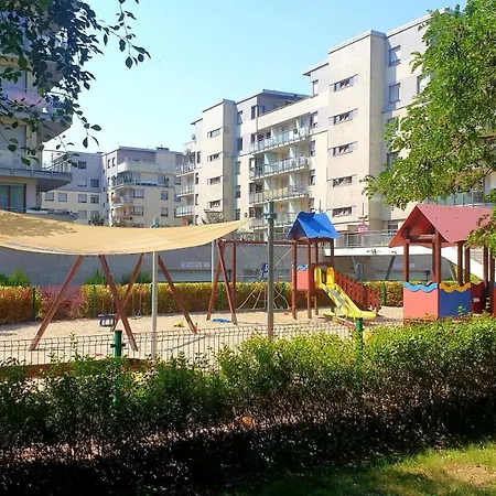 Karkonoska Z Garazem Appartamento Breslavia
